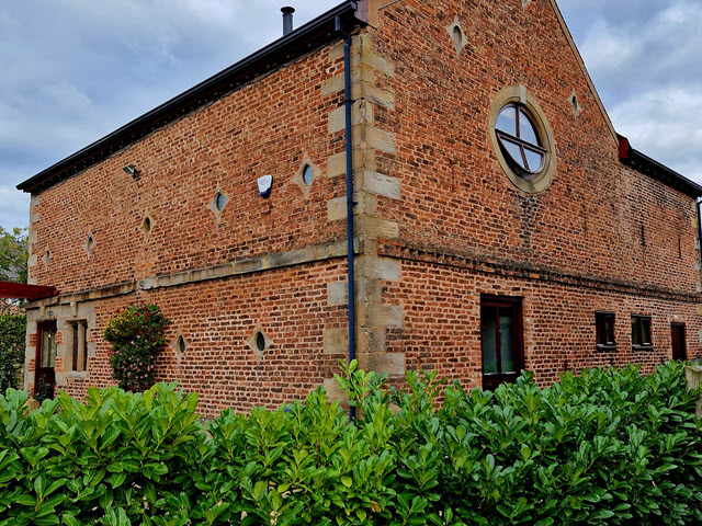 Forest Fold Farmhouse and Barn